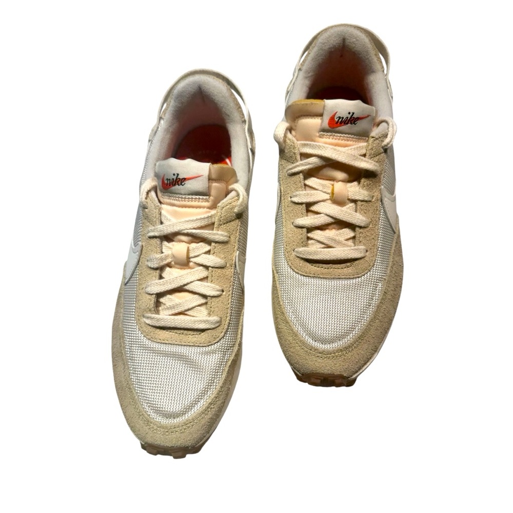 Nike Women's Waffle Debut Shoes Sneakers.
